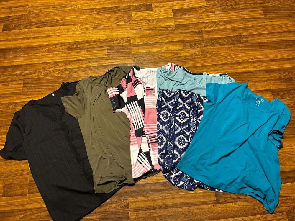 Womens XL/XXL Casual Top Bundle - Lot of 5: Riders by Lee, Rewind, Andres, and M